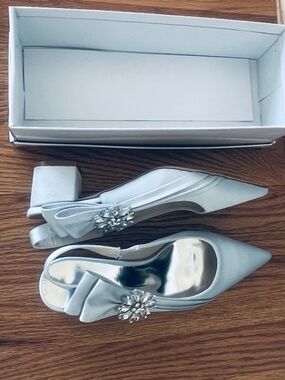 Satin Heels with Rhinestones